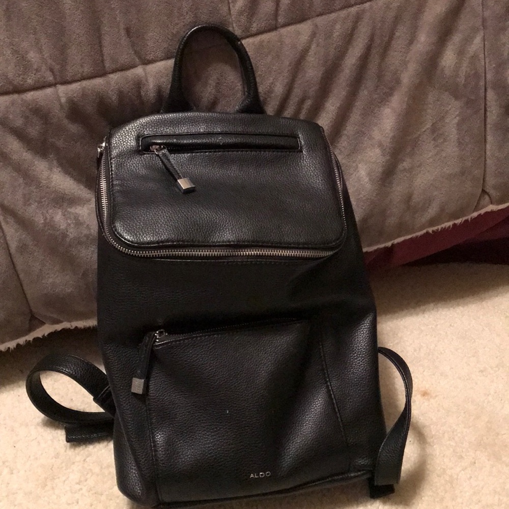 LEATHER BACKPACK